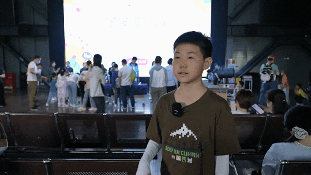 8.gif